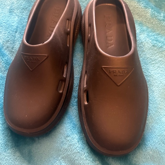 Prada Black Slip-On Shoes - Picture 3 of 11